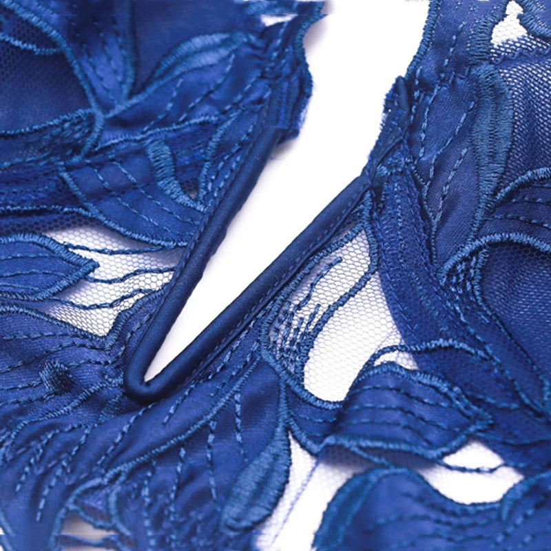 Amour — Embroidered French Lace Set #3220