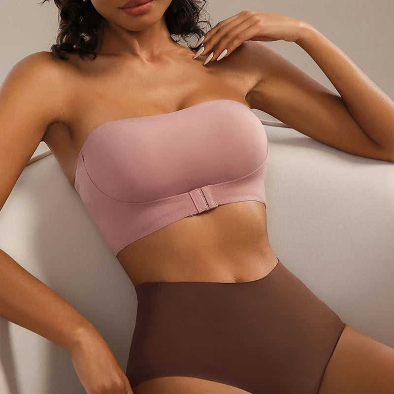 Bondage Chic — Push-Up Bra Set #7224